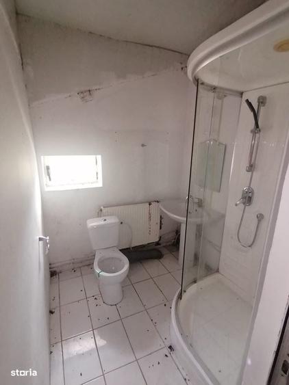 Casă cu 4 camere în Săftica