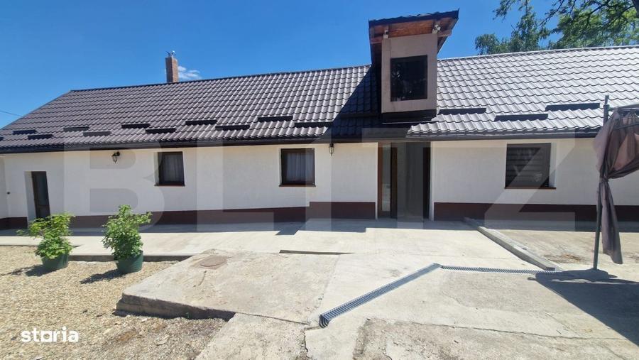 Casă cu 4 camere cu Canalizare în Rotbav