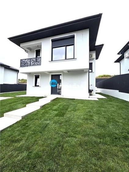 Casă individuală cu 4 camere cu Teren 470 Mp în Miroslava
