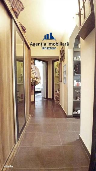 Apartament cu 3 camere semidecomandat în Micro 16