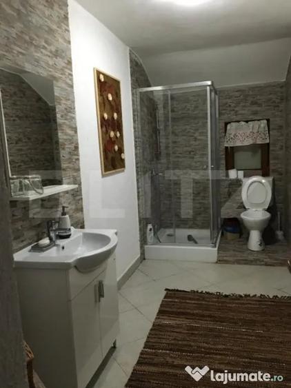 Casă cu 1 camere cu Teren 1500 Mp în Central