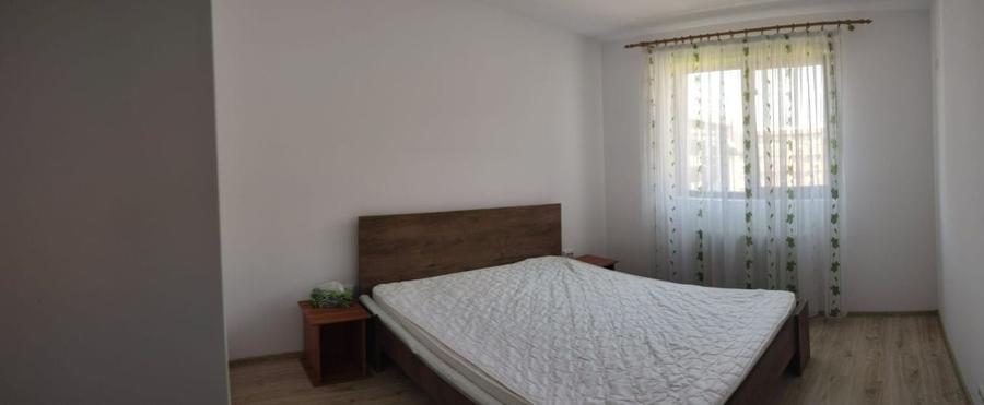 Apartament cu 2 camere decomandat, mobilat în Sălaj