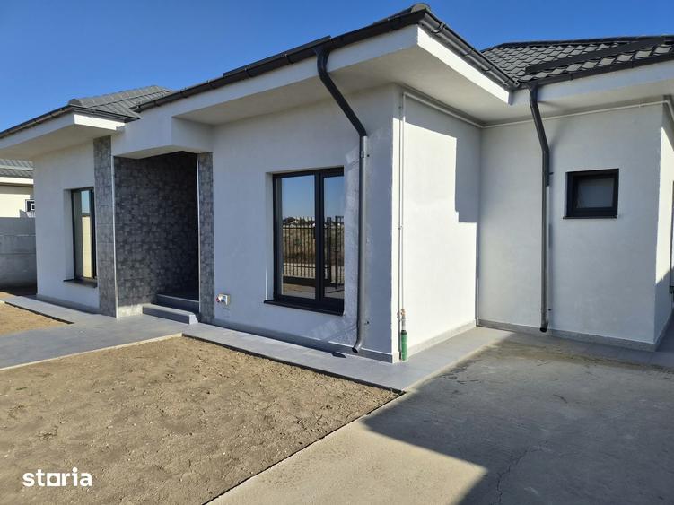 Casă cu 4 camere cu Teren 318 Mp în Central