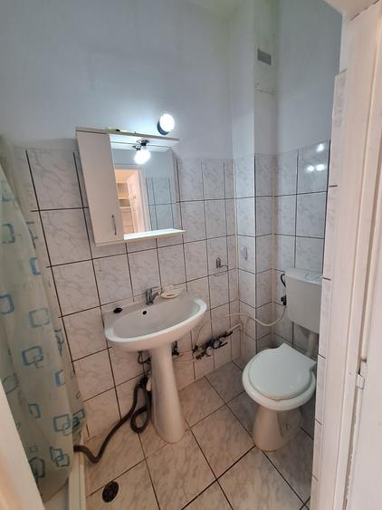 Garsonieră semidecomandată în Buziașului