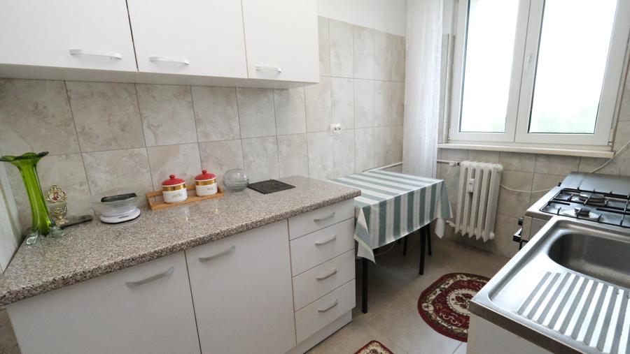 Apartament cu 2 camere decomandat în Drumul Taberei