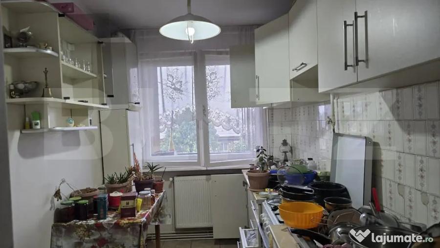Apartament cu 2 camere decomandat în Micro 14