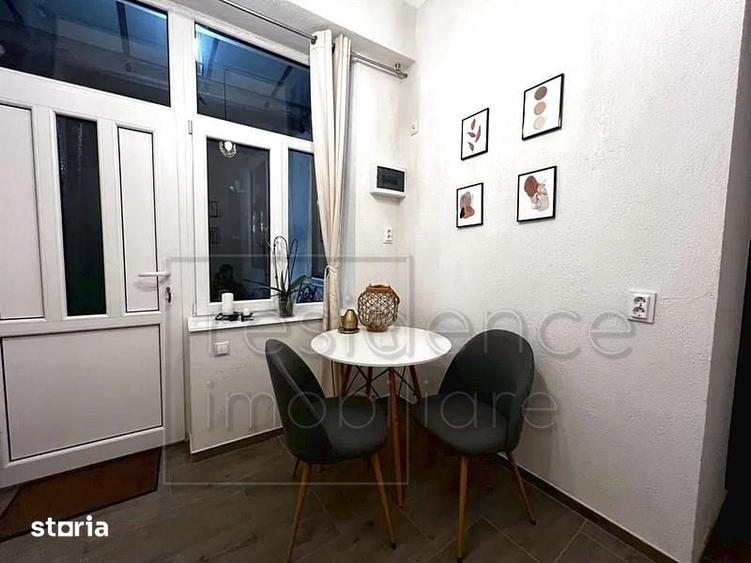 Garsonieră decomandată în Central