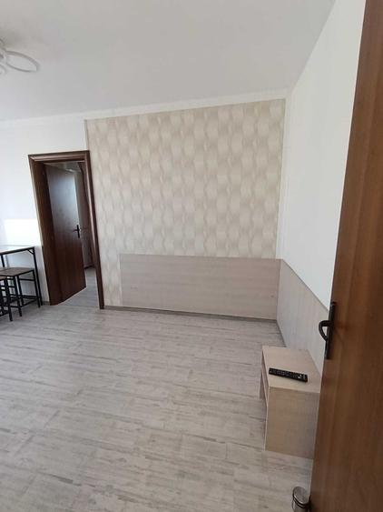 Apartament cu 2 camere semidecomandat în Valea Rosie