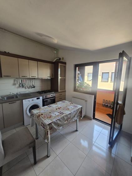 Apartament cu 2 camere decomandat în Colentina