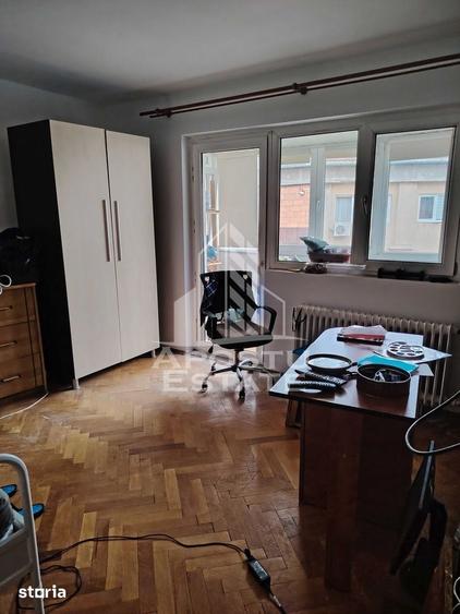 Apartament cu 3 camere decomandat în Șagului