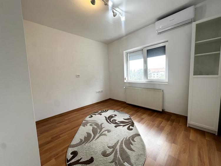 Apartament cu 3 camere semidecomandat, mobilat în Freidorf