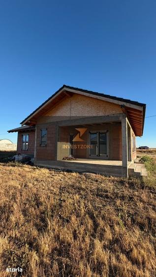 Casă cu 4 camere cu Teren 500 Mp în Sântandrei