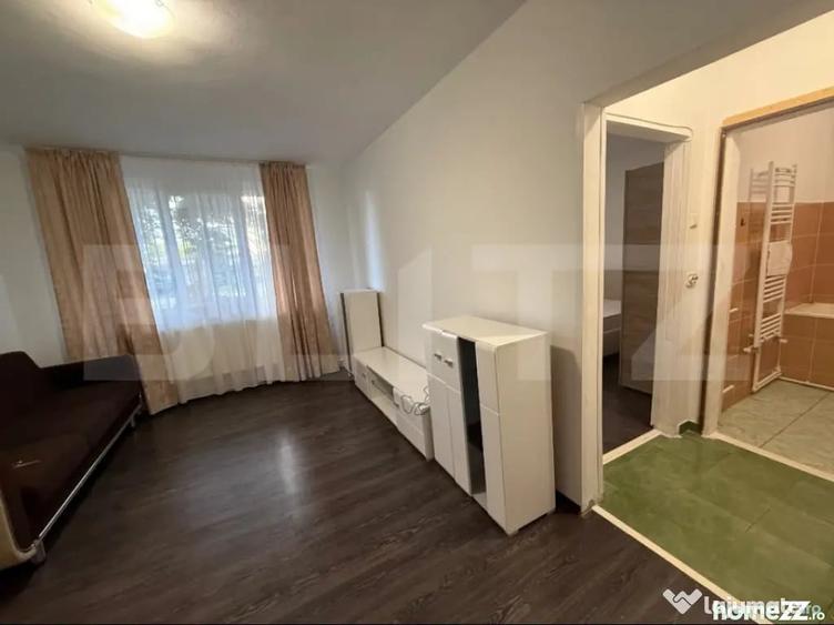 Apartament cu 2 camere, 56 mp, semidecomandat, zona Bd. Cosb - Galati (Galati) - 1