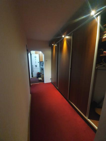 Apartament cu 2 camere decomandat în Podu Roș