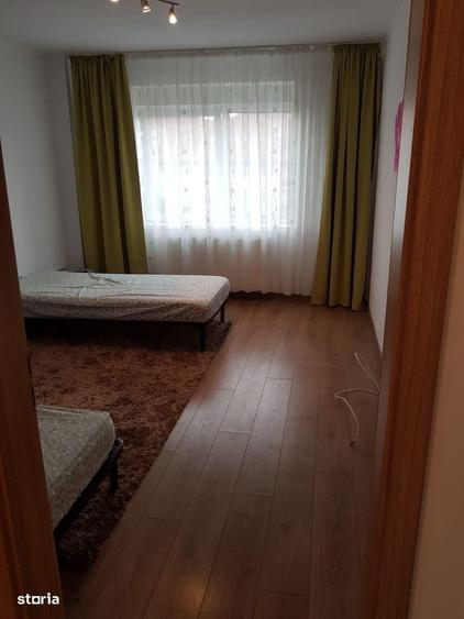 Apartament 2 camere, balcon si lift in Cetate - 2