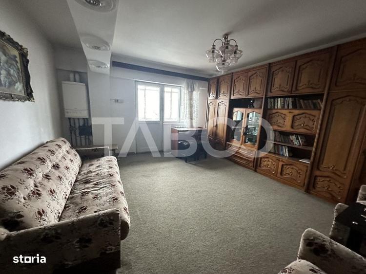 Apartament cu 2 camere decomandat în Central