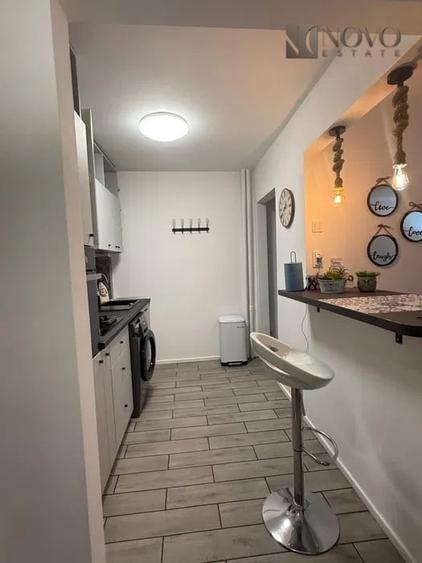 Apartament cu 2 camere decomandat, mobilat în Victoriei