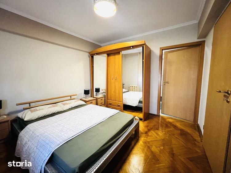 Apartament cu 4 camere în Aradului