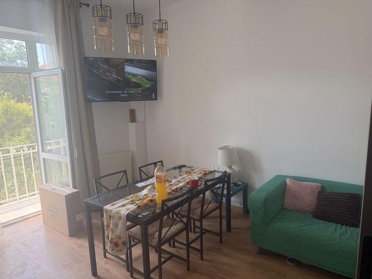 Apartament cu 3 camere în Grivița