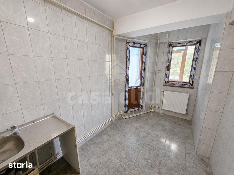 Apartament cu 2 camere decomandat în Micro 13
