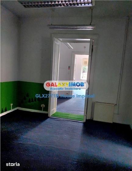 Casă cu 9 camere cu Teren 170 Mp în Vitan