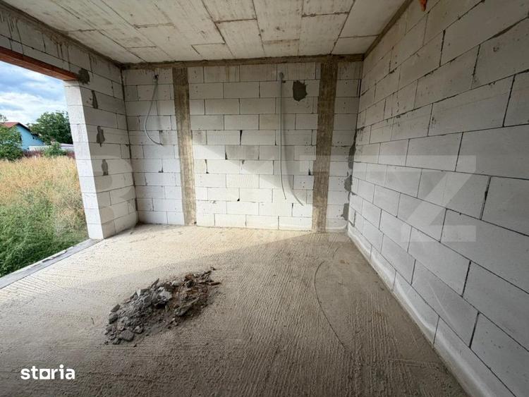 Casă cu 4 camere cu Teren 350 Mp în Șelimbăr