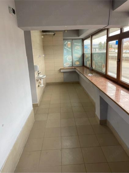 Spațiu comercial, de 30 mp, în Central
