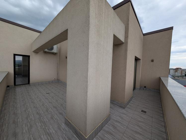 Penthouse  mobilat- Arena Residence - Mall - 12