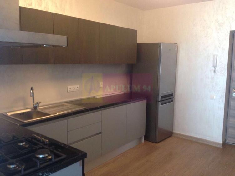 Apartament cu 2 camere semidecomandat, mobilat în Panduri