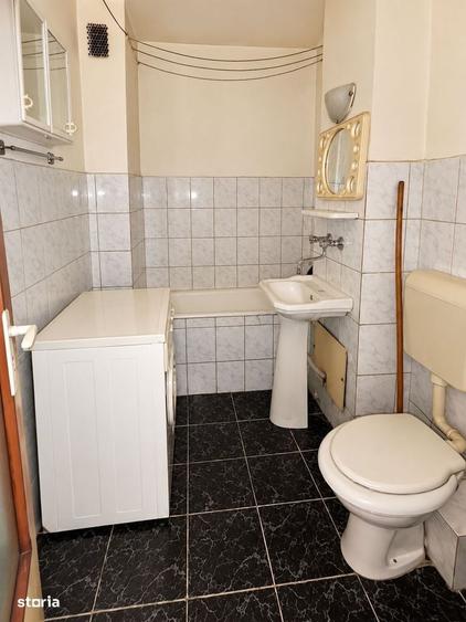 Apartament cu 3 camere în Pandurilor