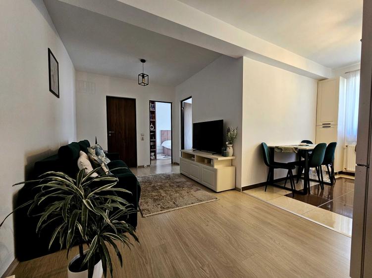 Apartament cu 2 camere decomandat în Central