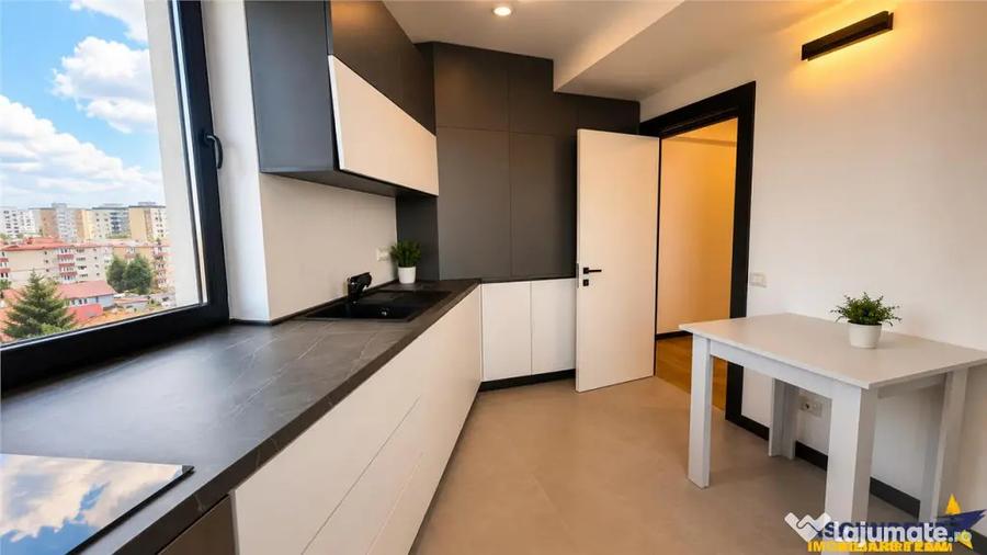 Apartament cu 2 camere decomandat în Central