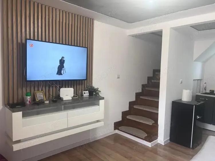 Casă cu 2 camere în Central