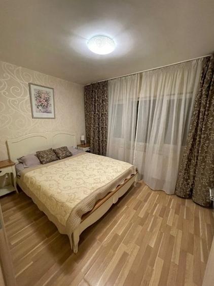 Apartament cu 2 camere decomandat în Calea Victoriei
