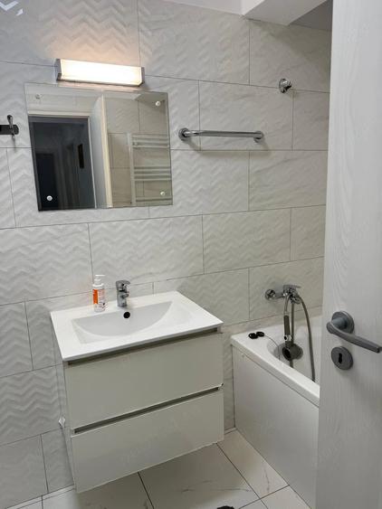 Apartament cu 2 camere decomandat în Dobroești