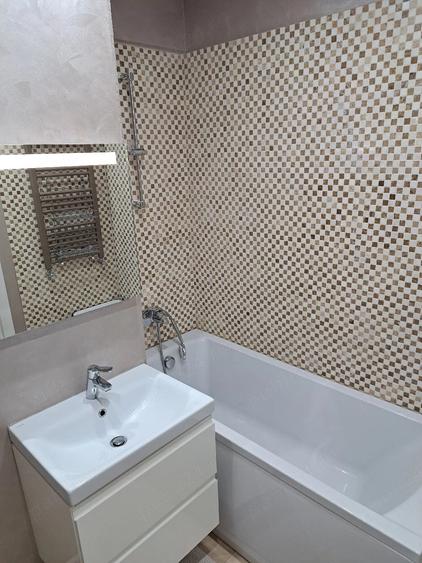 Apartament cu 3 camere decomandat în Tomis Plus