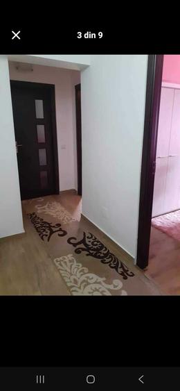 Apartament cu 3 camere decomandat în Micro 16