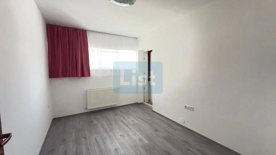 Apartament cu 3 camere semidecomandat în Nord