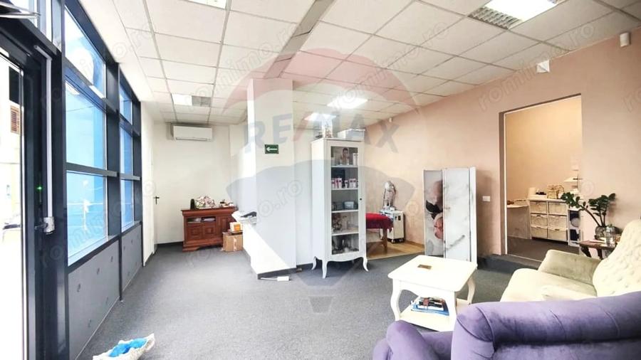 Spațiu comercial, de 165 mp, în Peninsula