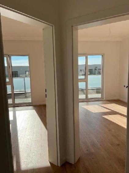 Apartament cu 3 camere decomandat în Torontalului