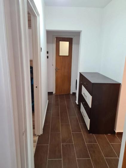 Apartament cu 3 camere decomandat în Rahova