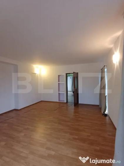 Casă cu 5 camere cu Teren 600 Mp în Central