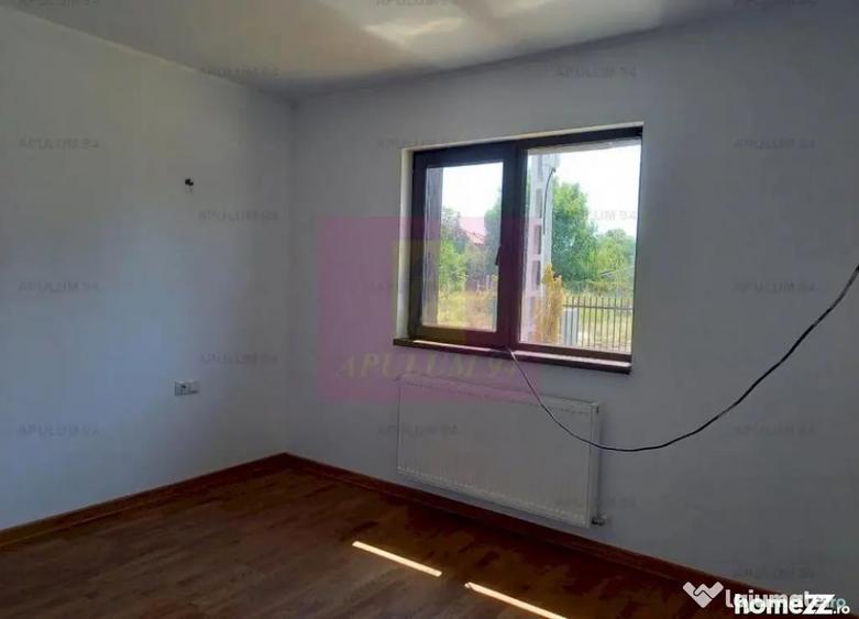 Casă cu 4 camere cu Teren 500 Mp în Gulia