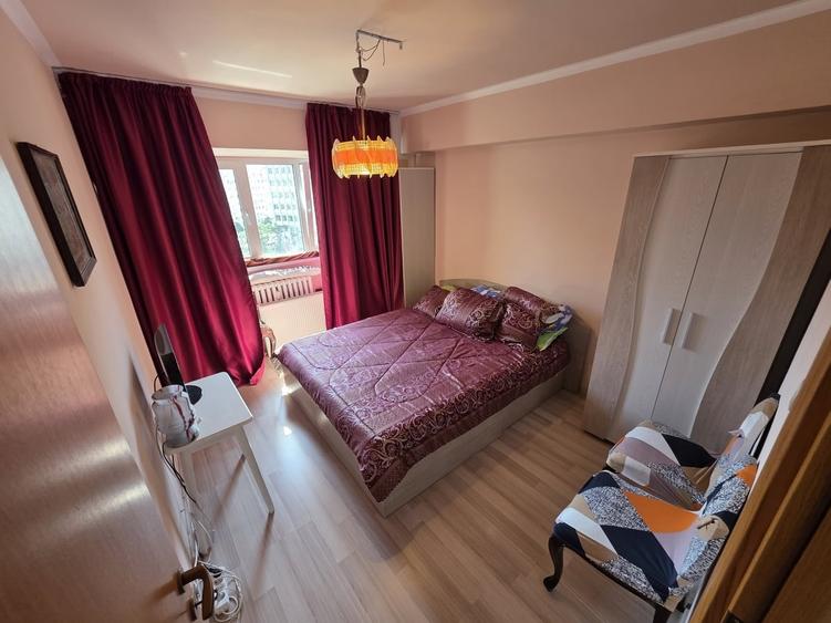 Apartament cu 3 camere decomandat în Doamna Ghica