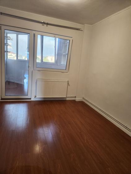 Apartament cu 3 camere decomandat în Mărăști