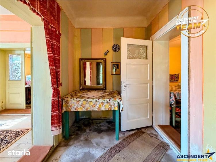 Casă cu 6 camere cu Teren 1911 Mp în Ilieni
