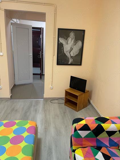 Garsonieră decomandată în Central