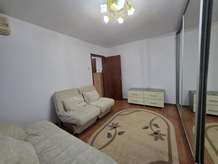 Pantelimon parc soseaua Garii Catelu doua camere dec centrala proprie mobilat - 2