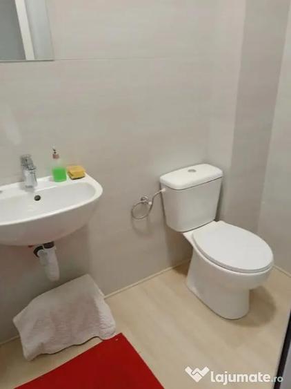 Apartament 3 camere, semidecomandat - zona Centrul Civic - 2
