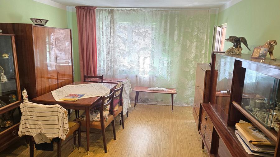 Apartament cu 2 camere decomandat în Zamfirescu